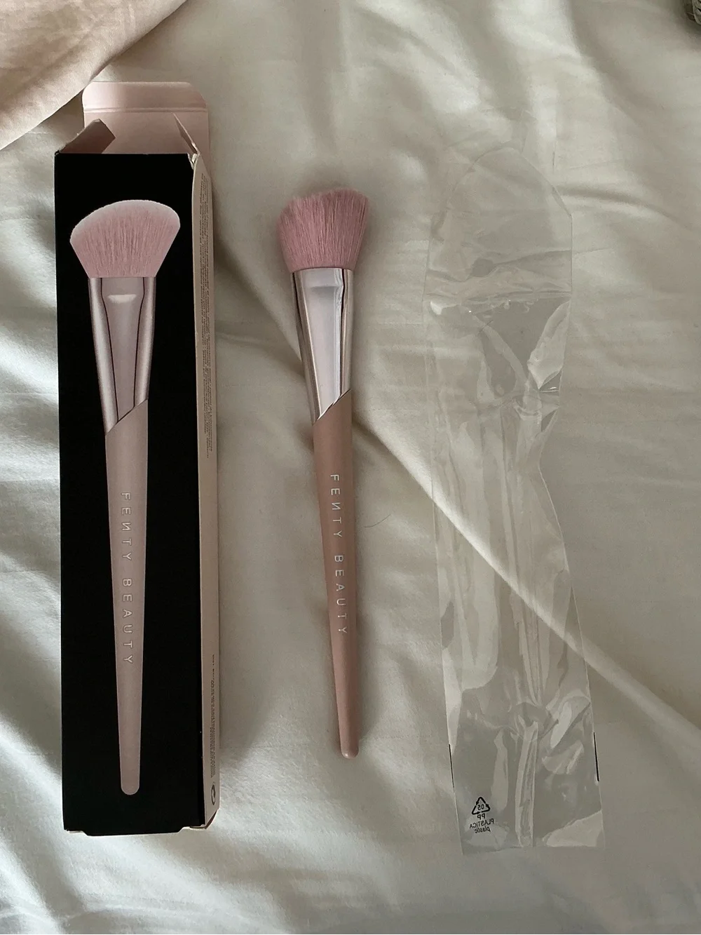 Fenty Beauty Blush Brush in Soft Pink with Rose Metallic Ferrule